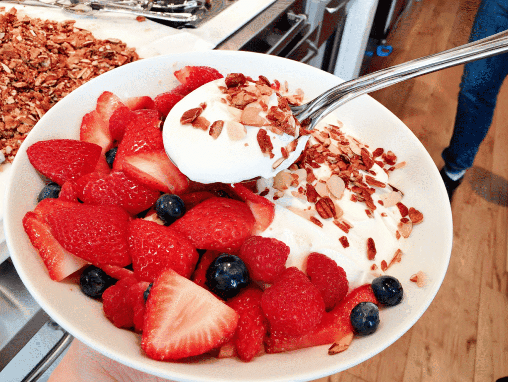 LIA employee training program highlights online workforce development and corporate cultural exchange in London.